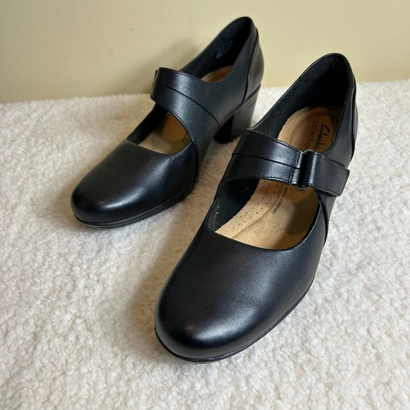 NWOT Clarks Collection Shoes Womens 10 Black Emslie Lulin Pump Shoes Block Heel - Picture 2 of 11